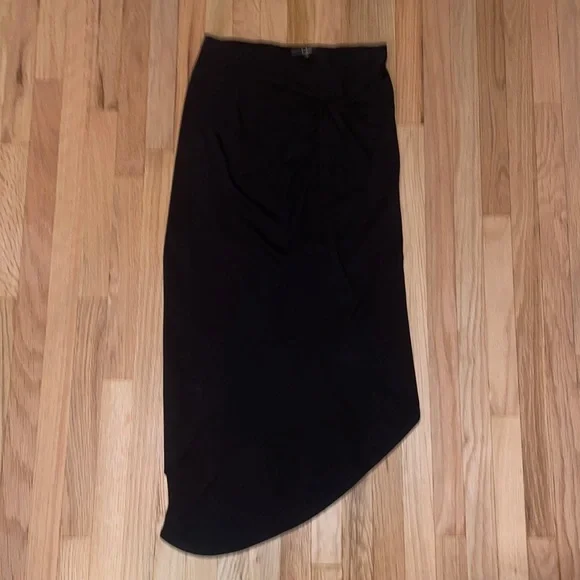 LULUS Put a Spin On It Black Twist-Front High-Low Midi Skirt * The EVERYTHING - Picture 3 of 12